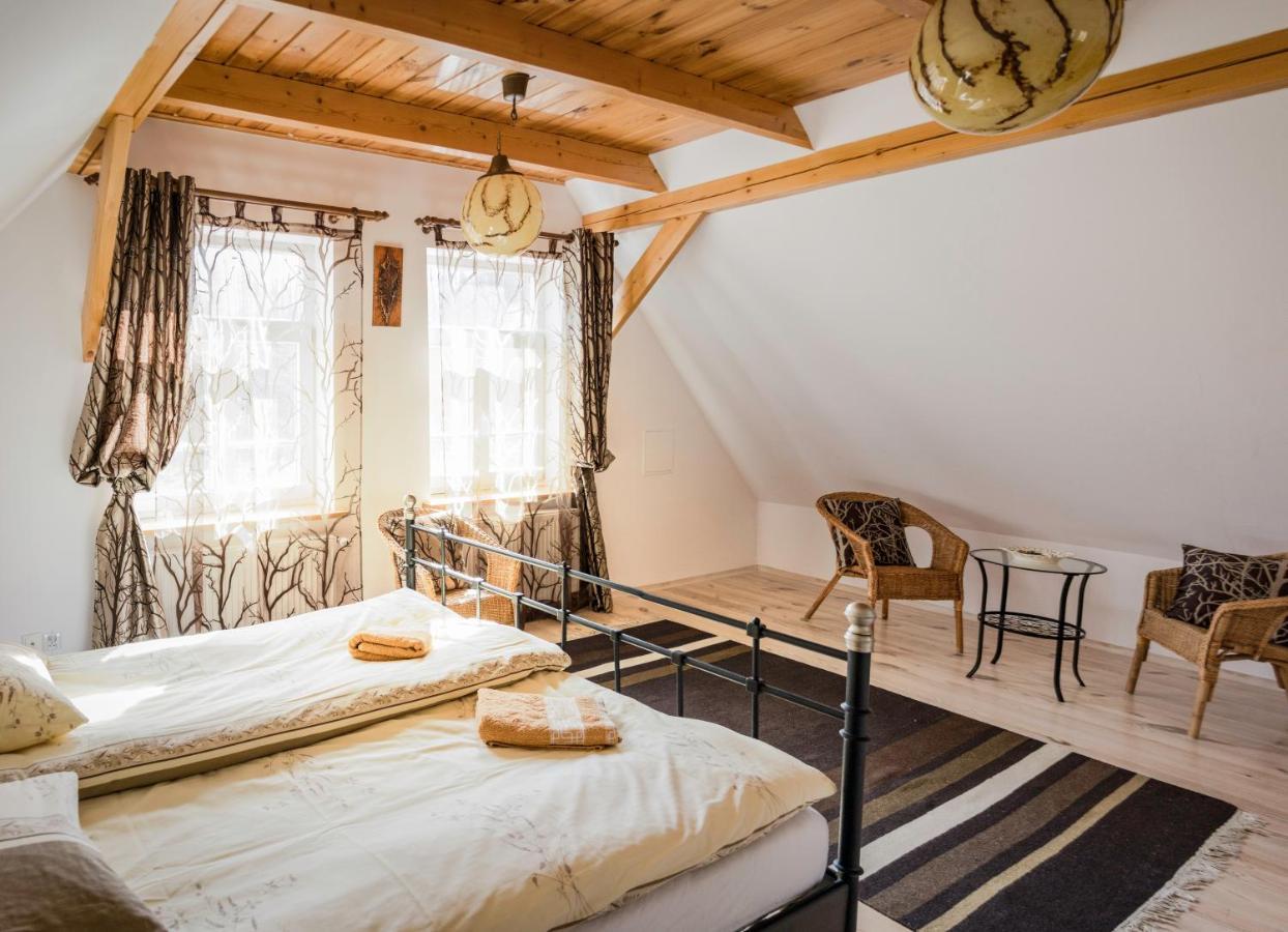 Bed and Breakfast Miodowa Kolonia Białowieża Exterior foto